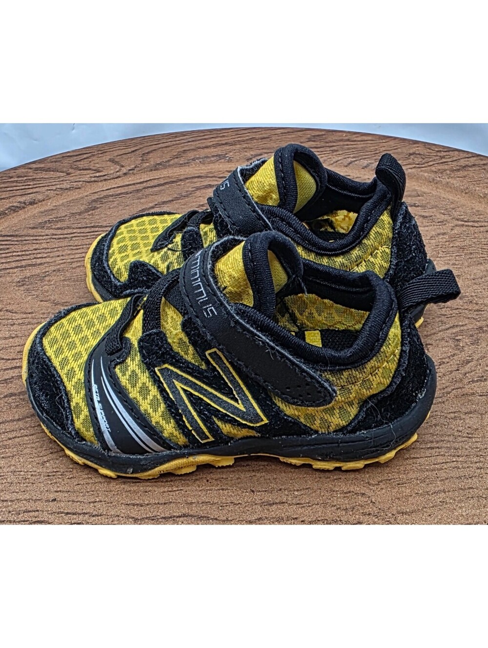 New Balance Minimus Boys 2 Trail Outdoor Shoes KT20YBl Sneakers Running Hiking - Picture 8 of 13